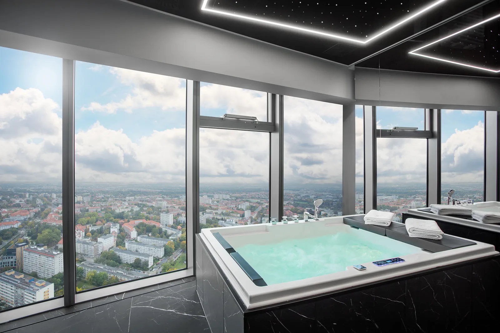 Apartament typu Superior z jacuzzi — zdjęcie 2