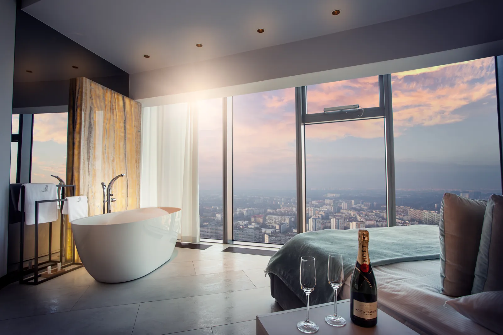 Apartament typu Deluxe z wanną przy oknie — zdjęcie 5