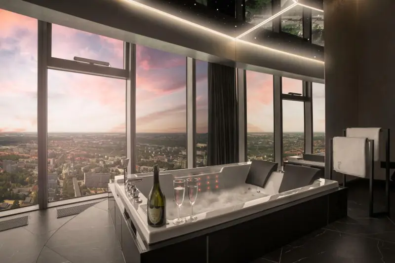 Apartament typu Deluxe z jacuzzi, 35. piętro, Sky Tower Wrocław