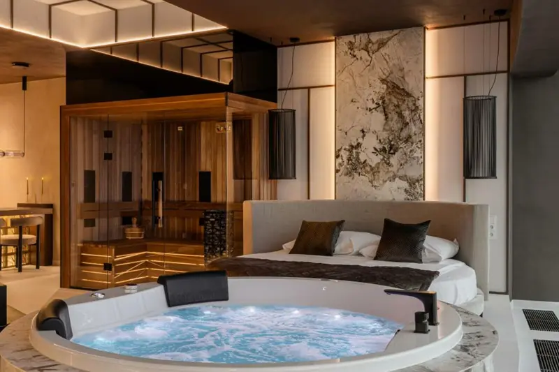 Apartament „Tokio” z sauną i jacuzzi, Sky Tower Wrocław