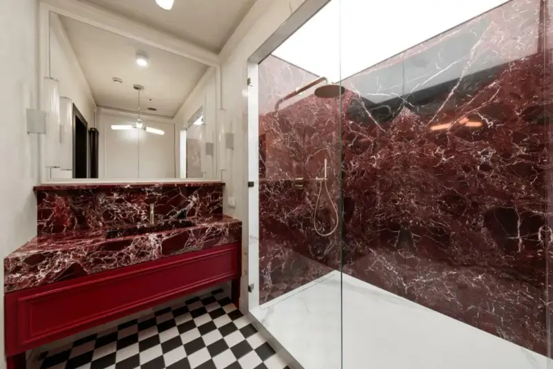 Apartament „Paris” z jacuzzi, Sky Tower Wrocław