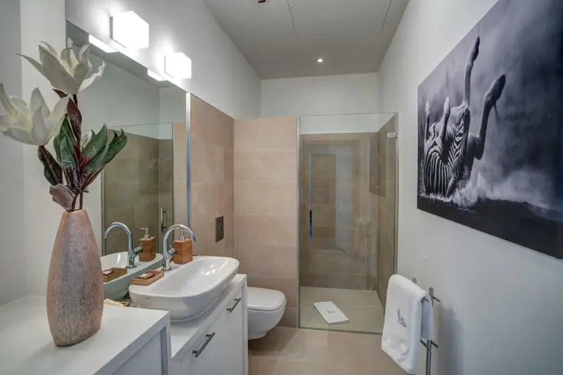 Apartament typu Suite z łóżkiem typu king-size, Sky Tower Wrocław
