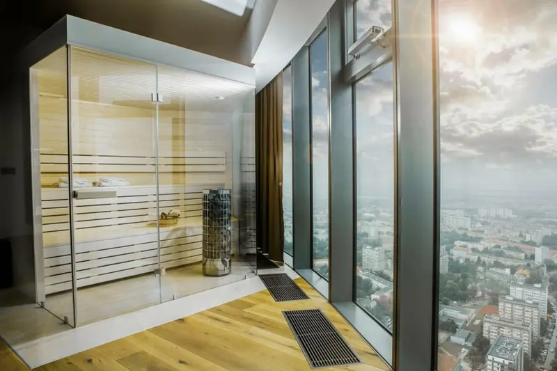 Apartament typu Superior z sauną, Sky Tower Wrocław