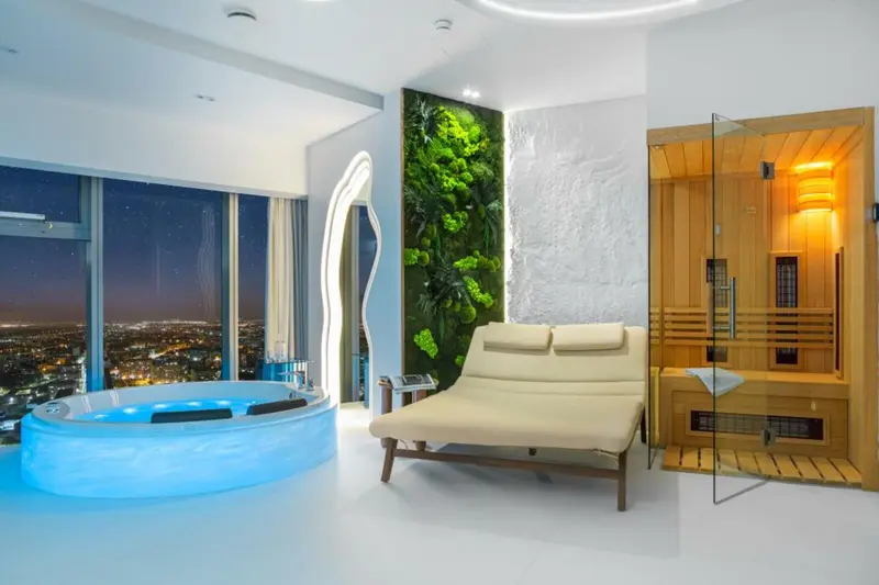 Apartament „Santorini” z sauną i jacuzzi, Sky Tower Wrocław