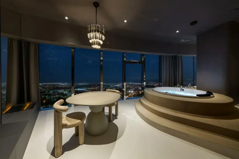 Apartament „Diuna” z jacuzzi, Sky Tower Wrocław